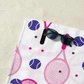 Mit Name und Initial, rosa und lila Tennisschläger Strandtuch (Beispiel)