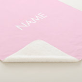 Mit Namen, minimalistischem hellrosa Text anpassen Sherpadecke (3/4)