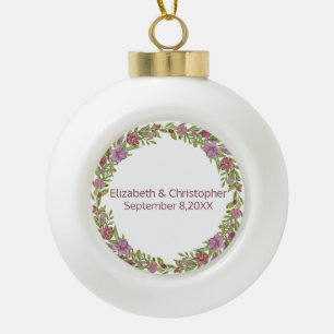 Mit Namen und Hochzeitsdatum personalisieren Flora Keramik Kugel-Ornament