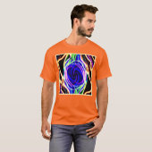 Mit Neonmustern den Platz noch besser machen T-Shirt (Vorne ganz)