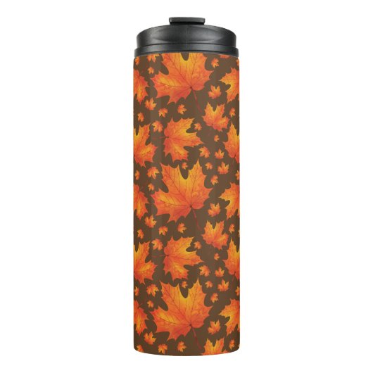 MIT ORANGE-AUTUMENBLÄTTEN GEBROWT THERMOSBECHER (Vorderseite)