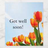 Mit orangefarbenen und roten Tulpen wird es bald b Weinetikett (Einzelnes Label)