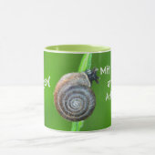 Mit Schnecke vollgas zur Arbeit Tasse (Zentrum)
