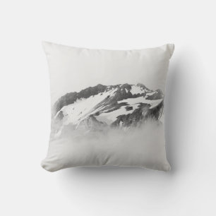 MIT SCHNEE BEDECKTER BERG KISSEN