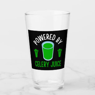 Mit Sellersaft versorgt Glas