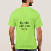 Mit Sorgfalt Elegante Typografie T-Shirt (Rückseite)