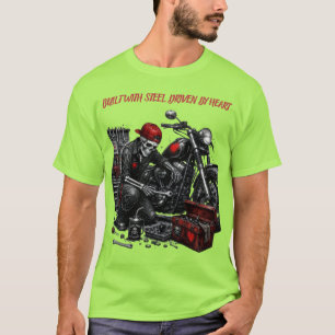 Mit Stahl gebaut. Von Herzen getrieben. T-Shirt