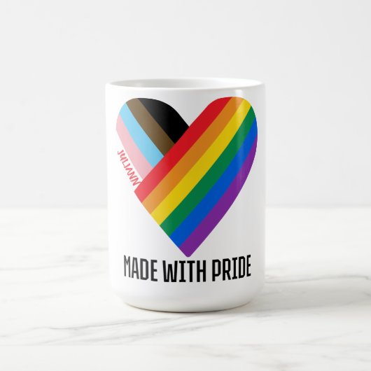 Mit Stolz gefertigt Regenbogen-Herz Custom Modern Kaffeetasse (Mittel)
