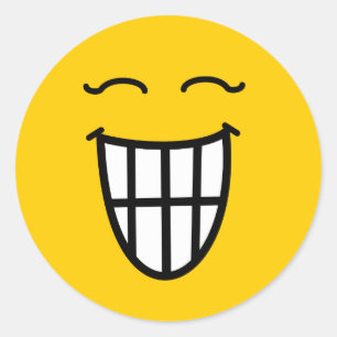 Mit zahnlosem Lächeln lachen Runder Aufkleber