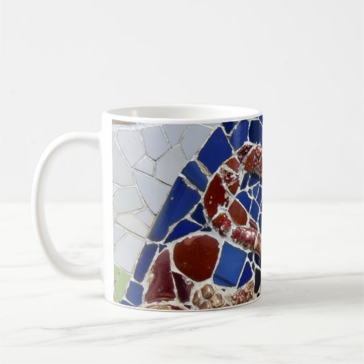 Mit Ziegeln gedeckte Kaffeetasse (Links)
