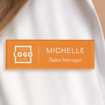 Mitarbeiter des Logobetriebes