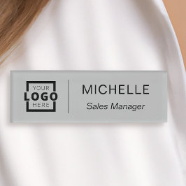 Mitarbeiter des Logobetriebes Namenschild