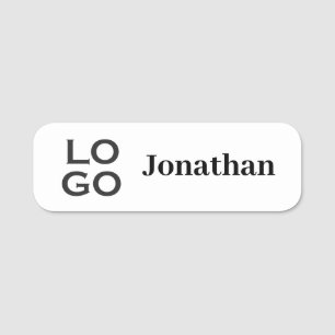 Mitarbeiter des Unternehmens oder des Firmenlogos Namensschild