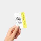 Mitarbeiter-ID des Sicherheitsdienstes mit benutze Ausweis (Handheld)