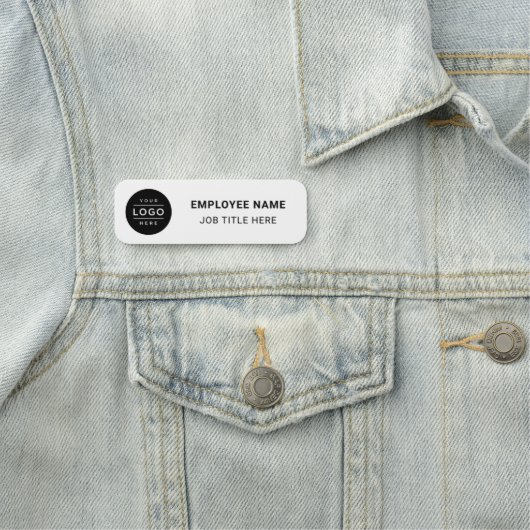 Mitarbeiter mit eigenem White Business-Logo Namensschild (Beispiel)