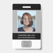 Mitarbeiterfoto, Logo, Barcode, Name,