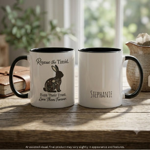 Mitfühlende schwarze Blumen-Hasen-Rettung Tasse
