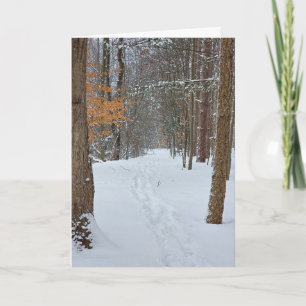 Mitgefühl Schneeige Fußspuren in einem Winterwald  Karte