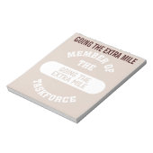 Mitglied der Task Force "Extra Mile" Notizblock (Rotiert)