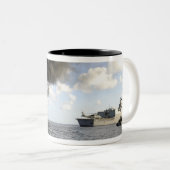 Mitglieder der US-Küstenwache Zweifarbige Tasse (VorderseiteRechts)