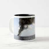 Mitglieder der US-Küstenwache Zweifarbige Tasse (Vorderseite Links)