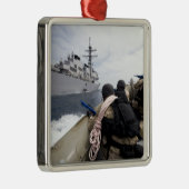 Mitglieder des Besuchs, des Vorstands, der Suche Silbernes Ornament (Rechts)