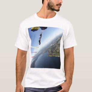 Mitglieder des US-Marine-Fallschirm-Teams T-Shirt