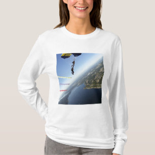 Mitglieder des US-Marine-Fallschirm-Teams T-Shirt