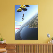 Mitglieder des US-Marine Parachute-Teams Leinwanddruck (Insitu (Wohnzimmer))