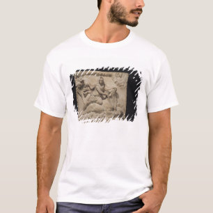 Mithras, das den Stier, 2.-. Jahrhundert opfert T-Shirt