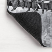 Mittagessen über einem Wolkenkratzer Mousepad (Ecke)