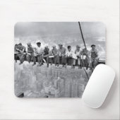 Mittagessen über einem Wolkenkratzer Mousepad (Mit Mouse)