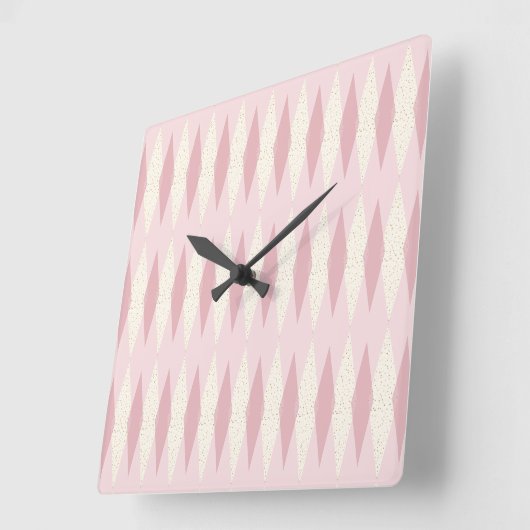 Mitte- des Jahrhundertsmoderne rosa Quadratische Wanduhr (Winkel)