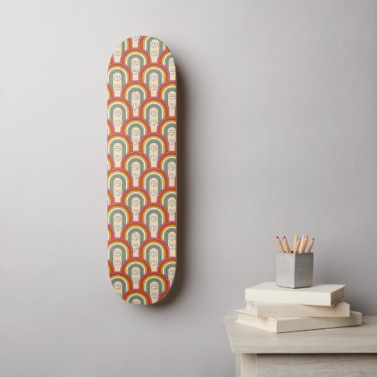 Mitte Jahrhundert Moderner Regenbogen Daisy Retro  Skateboard (Wandkunst)
