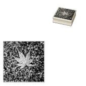 Mittel: Briefmarke aus Ahornleder Gummistempel (Stempel)