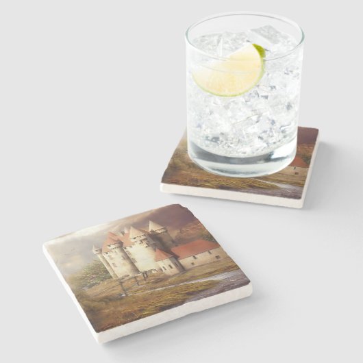 Mittelalterliche Burg Steinuntersetzer (Seitenansicht)