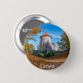 Mittelalterliche Burg umgeben von Wäldern Button (Vorne & Hinten)