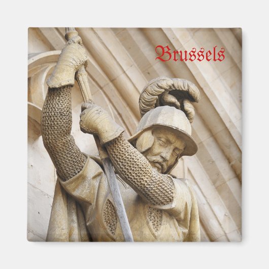 mittelalterliche Fassade des gotischen Gebäude an  Magnet (Vorne)
