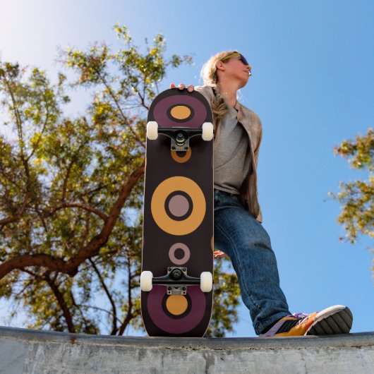 Mittelalterliche, moderne Herbstgeometrie Skateboard (Außen 1)