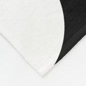 Mittelalterliche Moderne Rot, Schwarz und Grau Fleecedecke (Ecke)