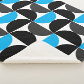 Mittelalterliche Moderne Schwarz Blau und Grau Sherpadecke (3/4)