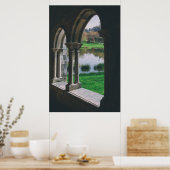 Mittelalterliches gotisches Kloster am See Poster (Küche)