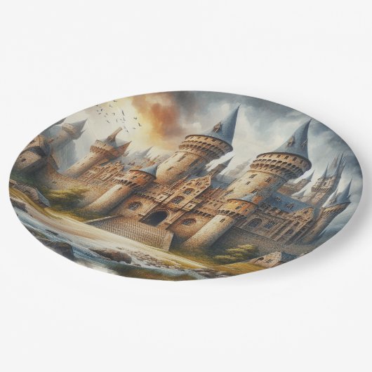 Mittelalterliches Schloss bei Sonnenuntergang mit  Pappteller (Schrägansicht)