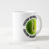 Mittelgroße Personalisierte Text Riesiger Tennisbe Jumbo-Tasse (Vorderseite Rechts)