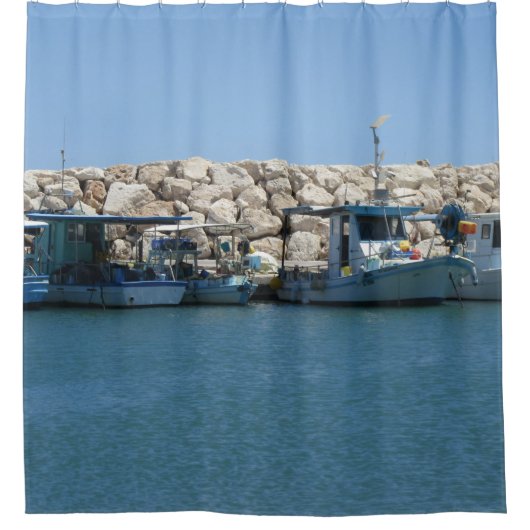 Mittelmeer-Fischerboote in Blaumeer-Design Duschvorhang (Vorderseite)