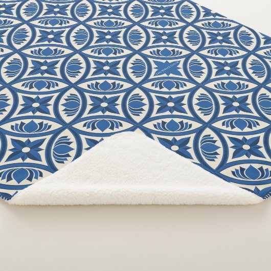 Mittelmeer Lotus Tile Muster - Der weiße Lotus Sherpadecke (3/4)
