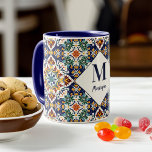 Mittelmeerazulejo Türkisches Fliesen Monogramm Tasse<br><div class="desc">Mediterranes azulejo türkisch persische Fliesen Folk Muster bohemian boho Monogramm personalisierte Mug Bridesmaid Geschenke für sie für jeden Anlass Brautparty bevorzugt Bräunungsgeschenke</div>