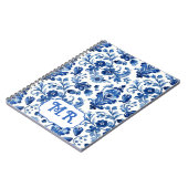 Mittelmeerblaue Blumenfliesen-Monogramm Notizblock (Linke Seite)