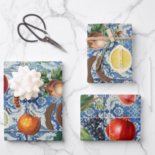 Mittelmeersommerfrucht und blaues weißes Mosaik Geschenkpapier Set (Vorderseite)
