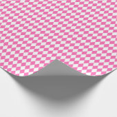 Mittelrosa und weißes Harlequin Wrapping Paper Geschenkpapier (Ecke)